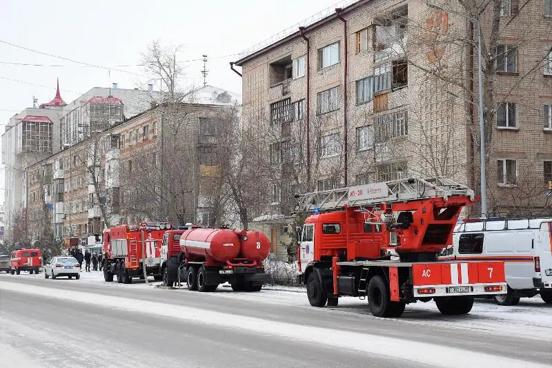 Гостиница загорелась в Петропавловске: 30 человек эвакуированы