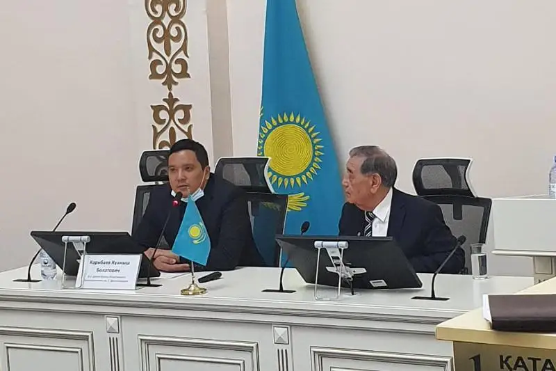 О природе коронавируса рассказали в медуниверситете Алматы