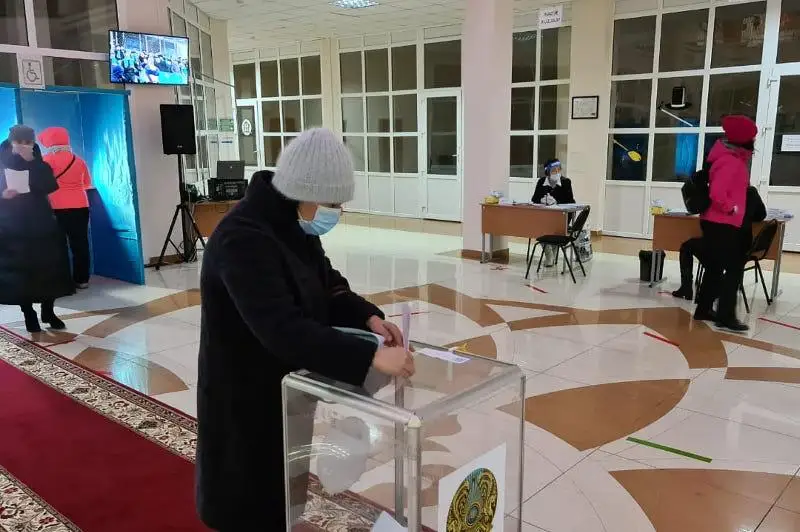 Свыше 1000 избирательных участков работают в ВКО