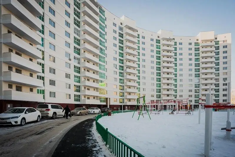 Новоселье отметили дольщики одного из главных долгостроев Нур-Султана