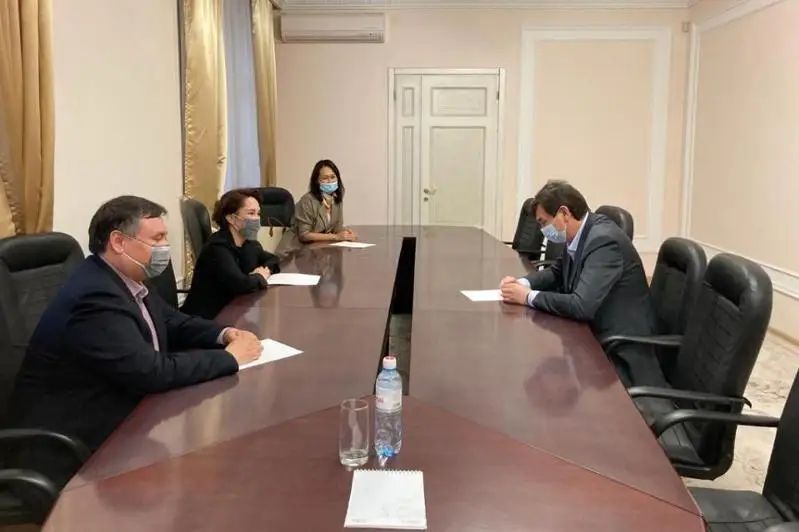 Главный санитарный врач РК встретился с общественностью в Алматы