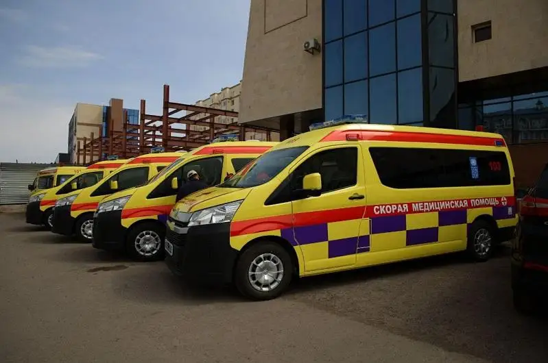 Новые машины скорой помощи передали центру экстренной медицины РК