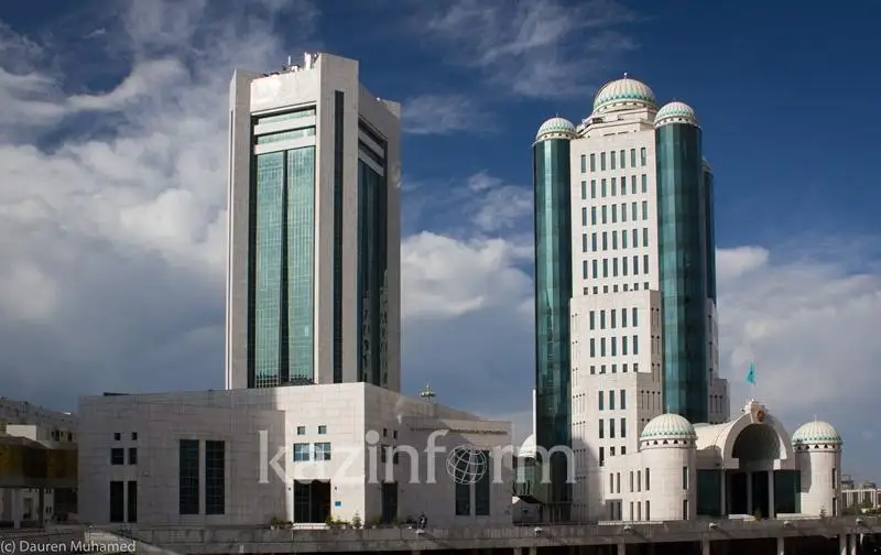 Сенат принял поправки, предусматривающие приостановление выполнения международных договоров