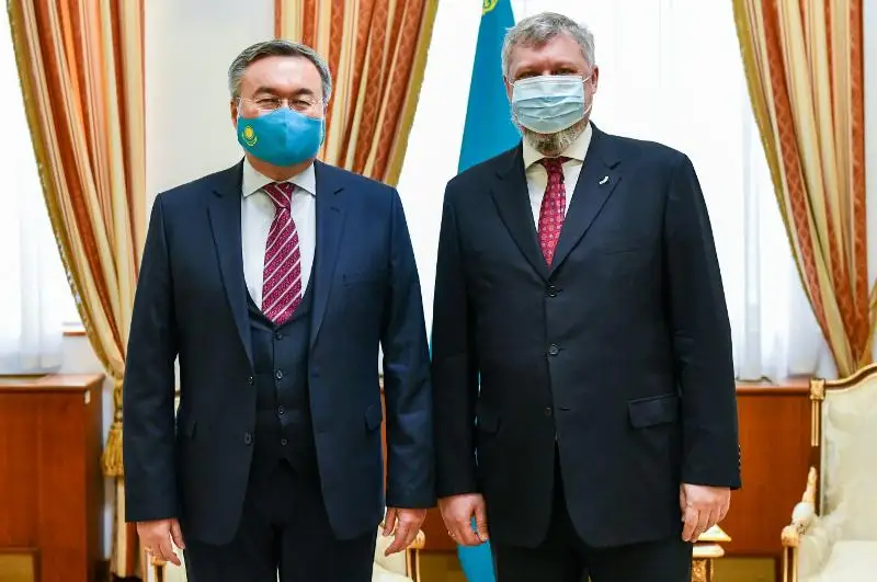 Мухтар Тлеуберди принял посла Украины в Казахстане