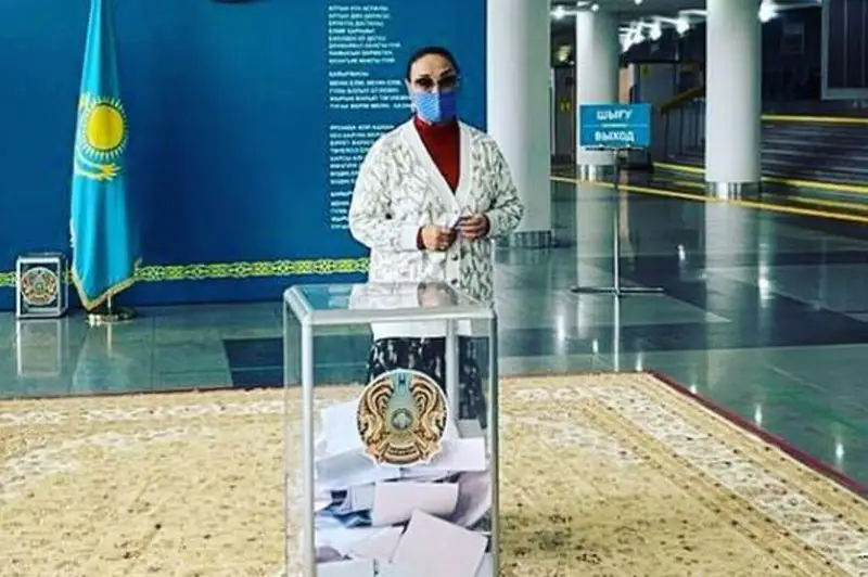 Выборы-2021: кто из казахстанских артистов исполнил свой гражданский долг