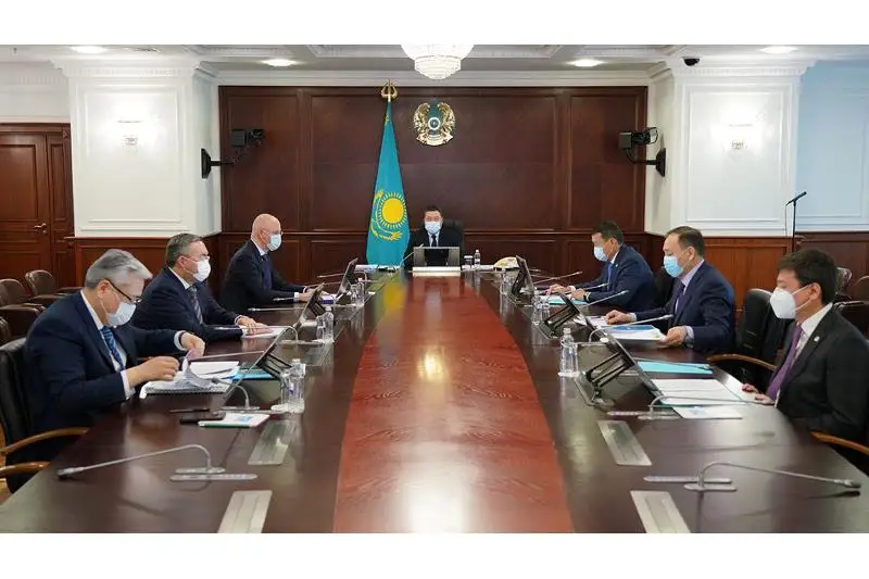 Иммунизацию 10 млн подлежащего вакцинации населения завершат в РК в сентябре