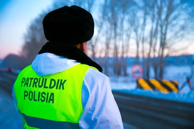 Ограничено автодвижение на дорогах двух областей РК