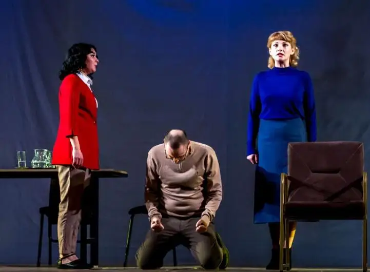 «Папа» - пьесу французского драматурга Флориана Зеллера поставили в Таразе