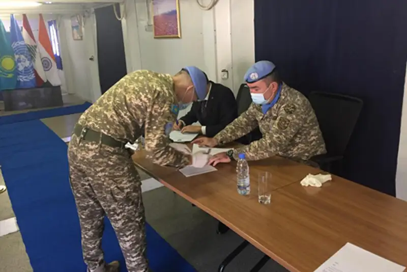 Казахстанские миротворцы проголосовали в Ливане