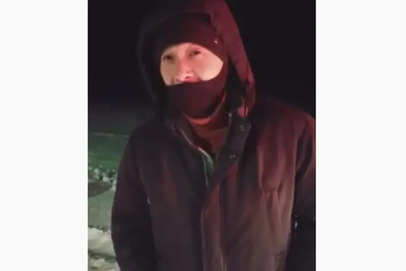 Полицейские спасли замерзающего на трассе водителя в Акмолинской области