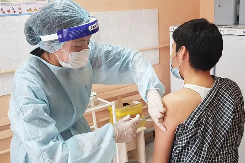 Первая партия отечественной вакцины поступила в Туркестанскую область