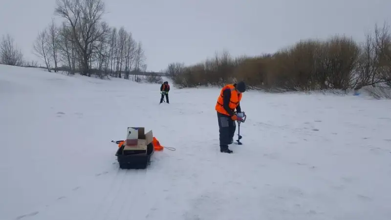 Ледовзрывные работы продолжаются в регионах страны