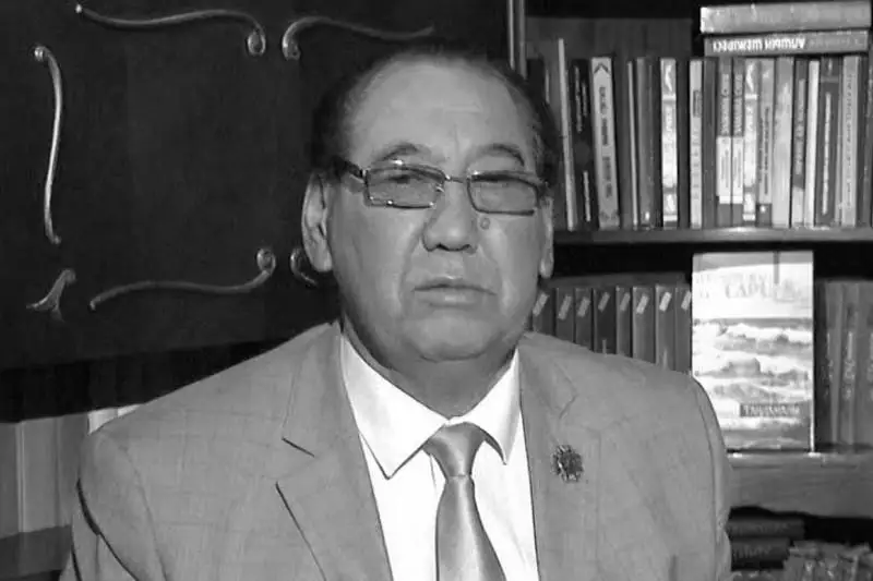 Елбасы выразил соболезнования родным и близким Шомишбая Сариева