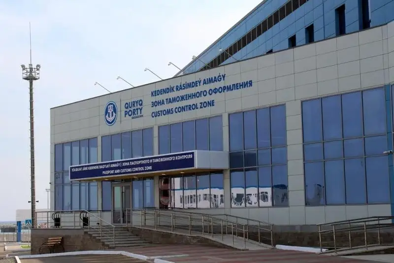 Контрабанду из Турции задержали таможенники в морском порту Курык