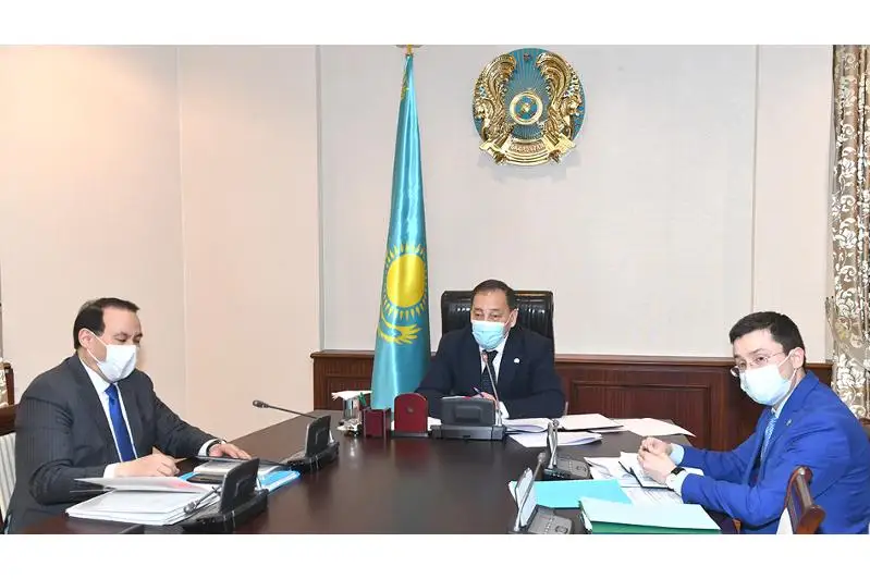 Правительство и республиканские объединения работодателей и профсоюзов подписали генеральное соглашение