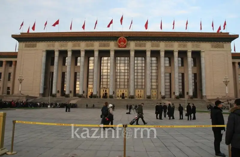 Высший законодательный орган Китая завершает ежегодную сессию