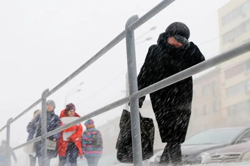 Штормовое предупреждение объявили в шести регионах РК