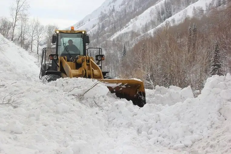 Двух метров достигает высота снежного покрова в ВКО