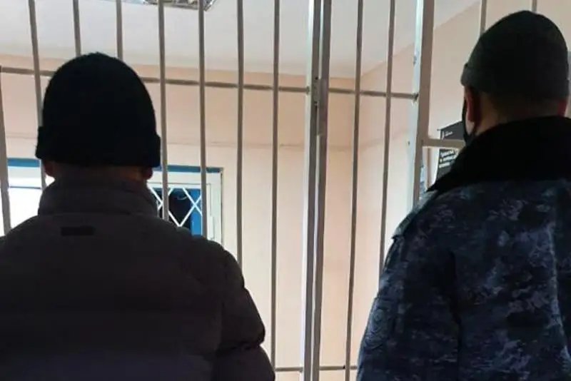 Житель Атырау пытался подкупить рыбой инспектора службы пробации