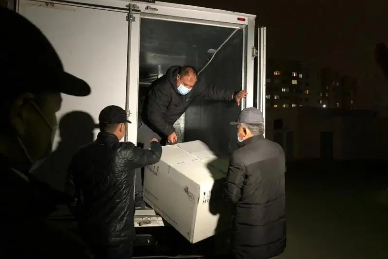 Mańǵystaý oblysyna «Spýtnık-V» vaktsınasynyń 1 myń dozasy jetkizildi