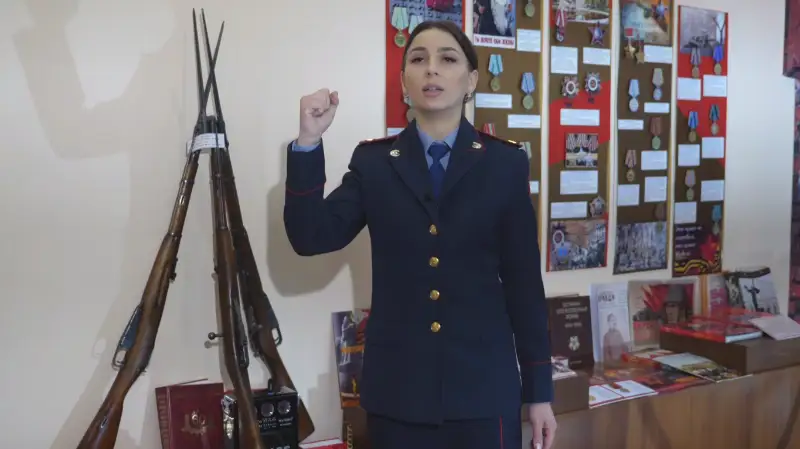 Девушка-полицейский победила в конкурсе к 175-летию Жамбыла Жабаева в СКО