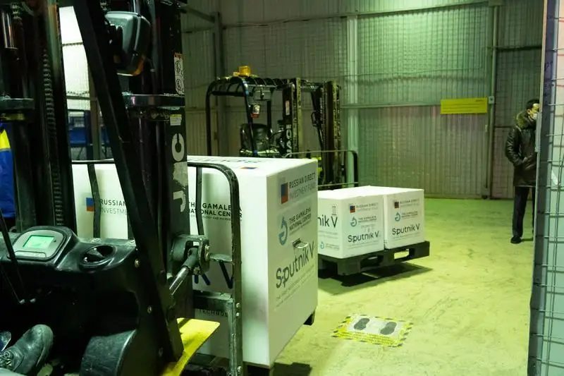 Первые 2 050 доз вакцины «Спутник V» доставлены в Алматы