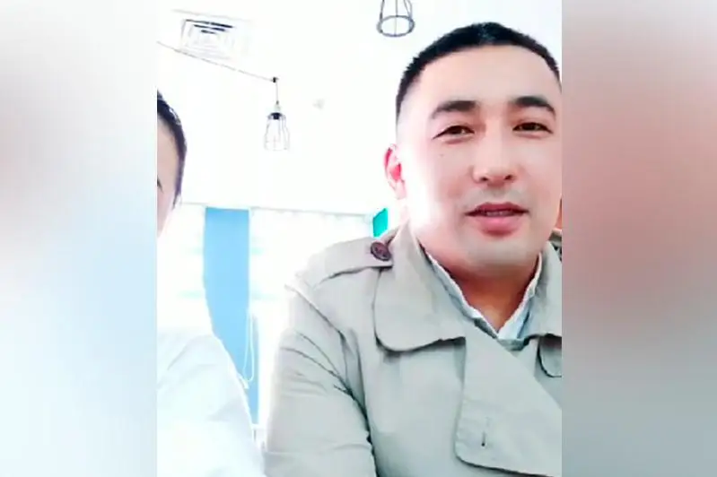 Молодой поэт поздравил казахстанских женщин с 8 марта