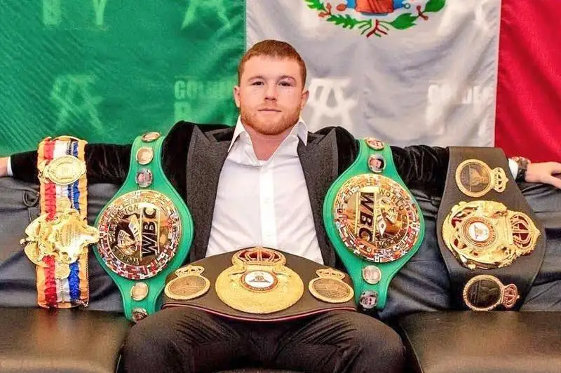 «Канело» получил еще один чемпионский пояс
