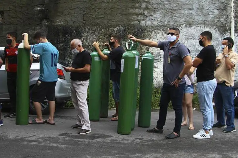 Кислорода не хватает пациентам с COVID-19 в Бразилии