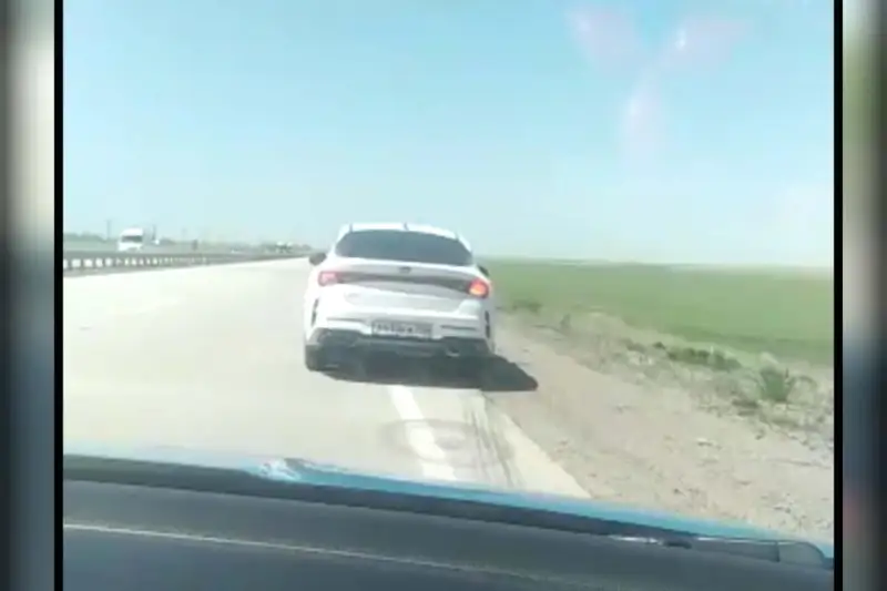 Угнанный в России автомобиль обнаружили в Жамбылской области