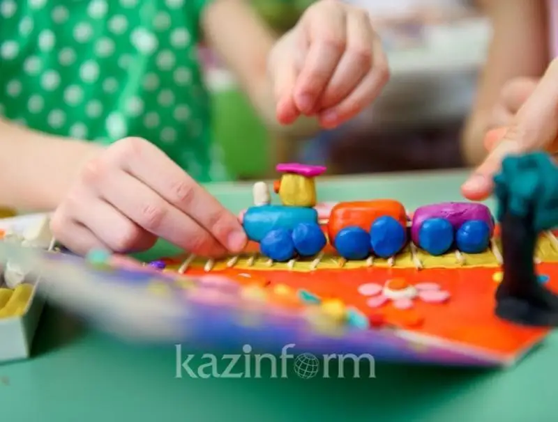 В Атырауской области строятся восемь школ и 11 детских садов