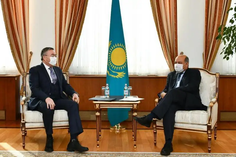 Мухтар Тлеуберди встретился с Сумой Чакрабарти