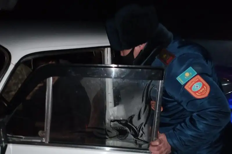 Девять человек спасли из снежных заносов в Карагандинской области