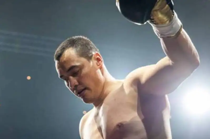 Казахстанский супертяж нацелен на нокаут в бою за титул WBA