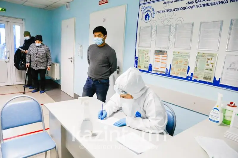 Требуется ли прописка для вакцинации, ответил глава горздрава Алматы