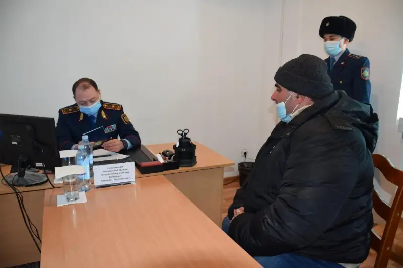 С проблемами и благодарностями обратились сельчане к главному акмолинскому полицейскому