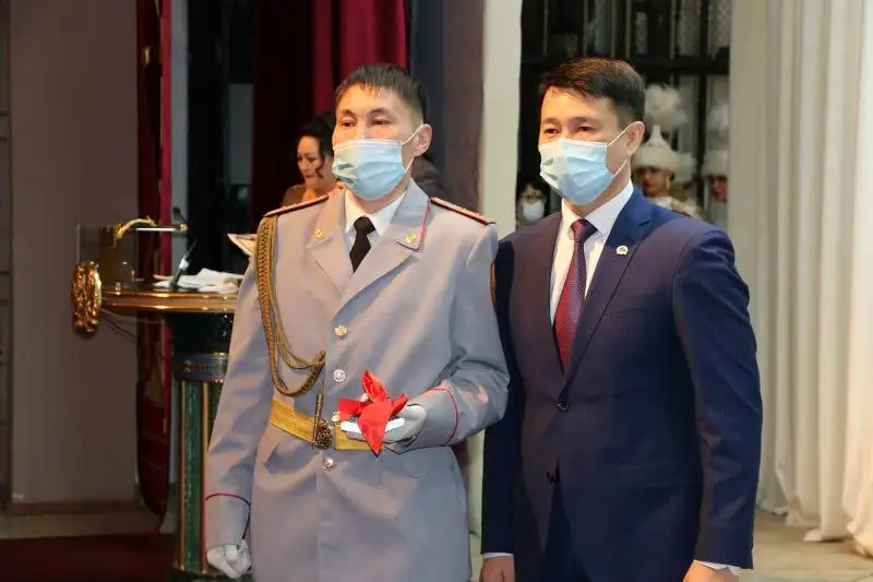 Костанайский полицейский получил ключи от квартиры в преддверии праздника Наурыз