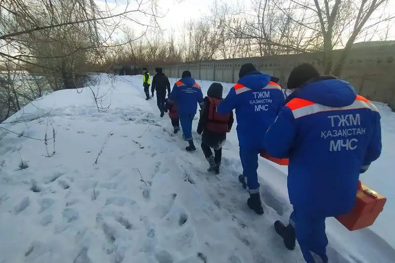 Детей с переохлаждением эвакуировали с острова в ВКО