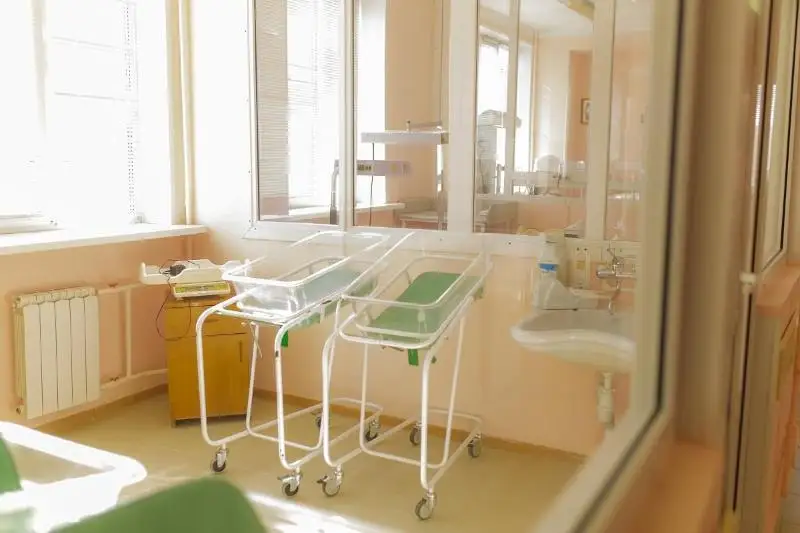 Программу оснащения родильных домов реализуют в ВКО в 2021 году