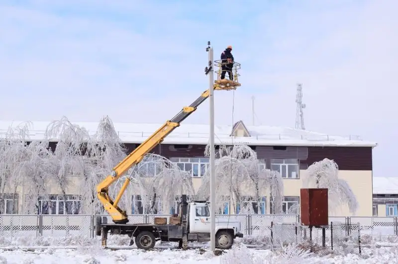 Электроснабжение восстанавливают в Отырарском районе Туркестанской области