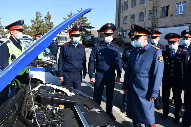 Строевой смотр служебного автотранспорта провели в Акмолинской области