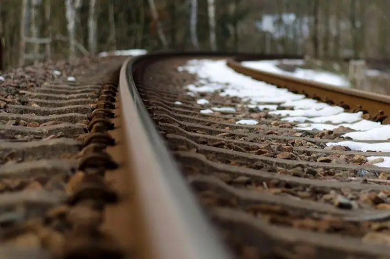 Более 600 участков казахстанских железных дорог могут быть затоплены весной