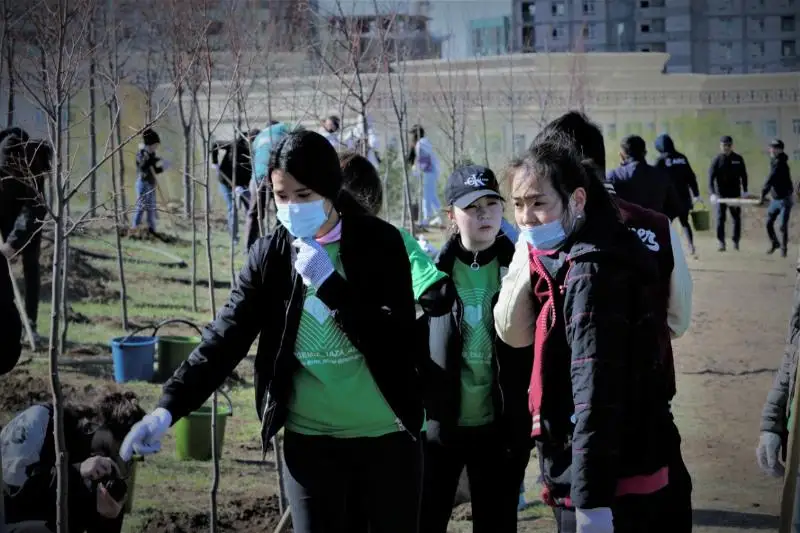В столице стартовал XVII сезон трудового отряда «Жасыл Ел»