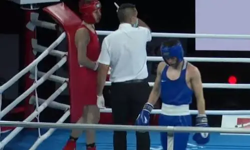 Казахстанский боксер стартовал с двух нокдаунов на МЧМ в Польше