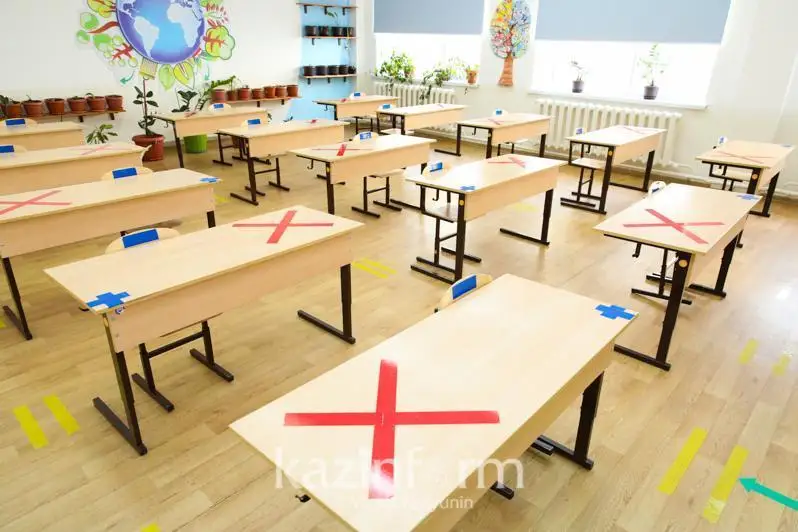 Непогода в Атырауской области: отменить занятия в школах рекомендовало управление образования