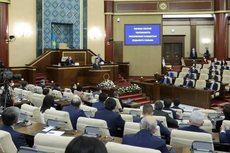 Глава государства обозначил задачи, стоящие перед обновленным Парламентом РК