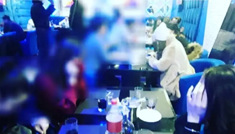 Около 70 посетителей обнаружили глубокой ночью в одном из столичных баров