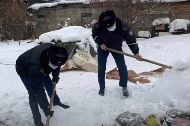 Столичные жители поблагодарили полицейских за добрые дела