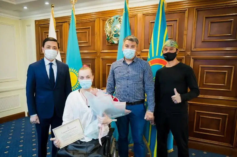 Алтай Кульгинов встретился с покорившей Эверест Марией Ауэзовой