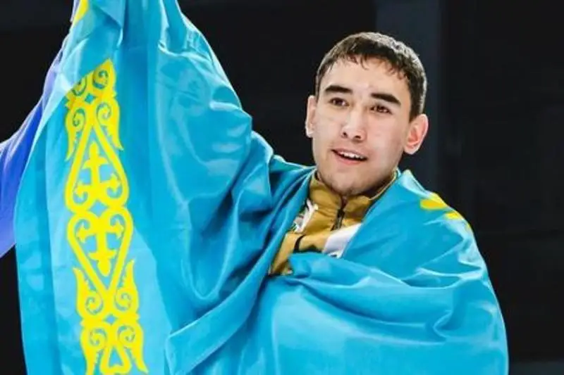 19-летний казахстанский нокаутер с пятью победами сразится против дебютанта профи-ринга